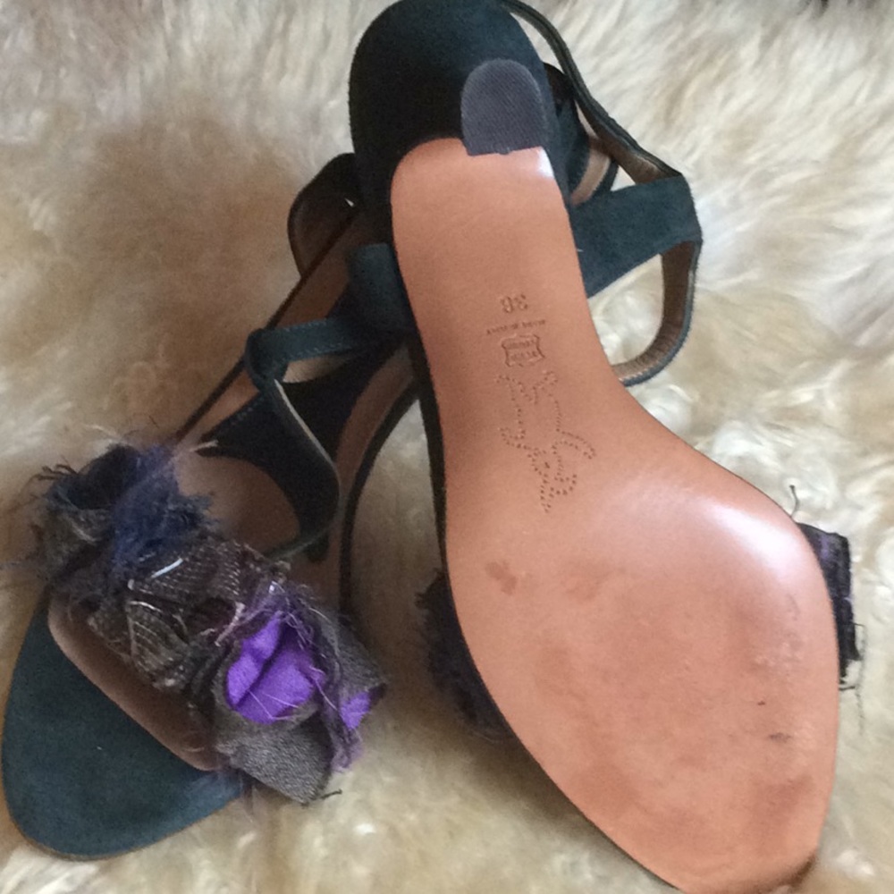 Sandals - Picture 5 of 7